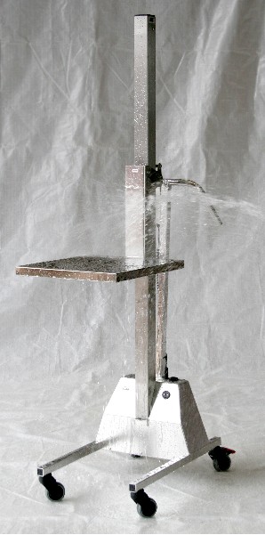 Spulet�t minilift til k�kken og laboratorie